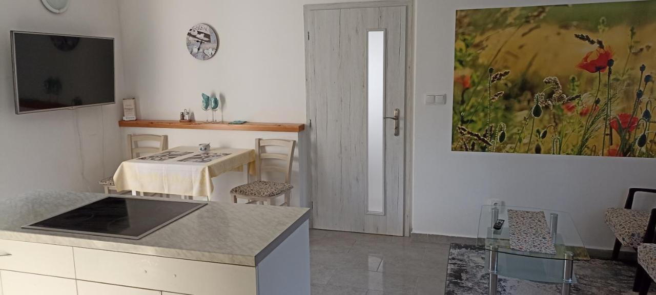 Apartman Gutino Ceska Trebova Bagian luar foto